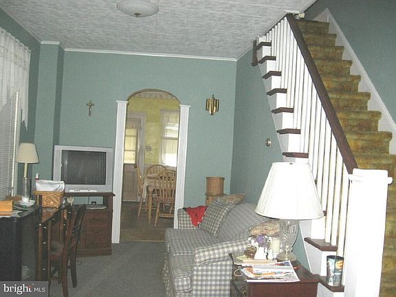 4th image of 231 N Diamond St