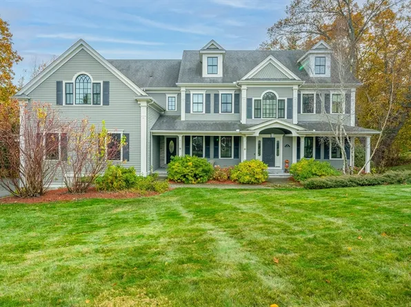 4 Whittier Rd, Lexington, MA 02420