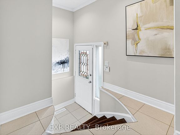 4th image of 88 English St