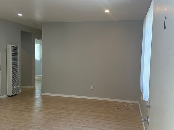 2nd image of 2126 Stewart St APT C