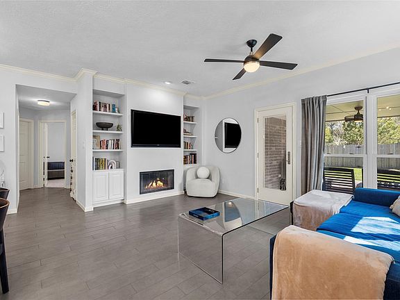 5th image of 1518 Mabry Mill Rd