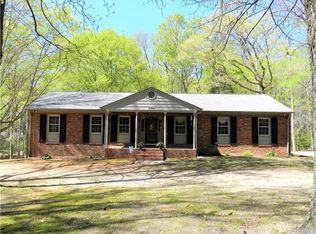 8368 Owl Ln, Hanover, VA 23069