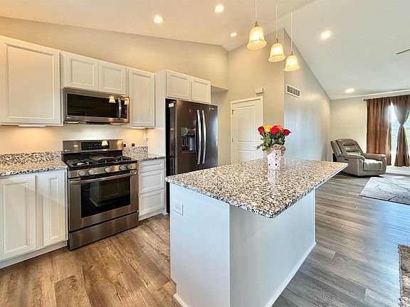 4th image of 2261 Trevino Ct