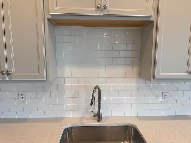 102 Hawthorne Landing Dr — Photo 4