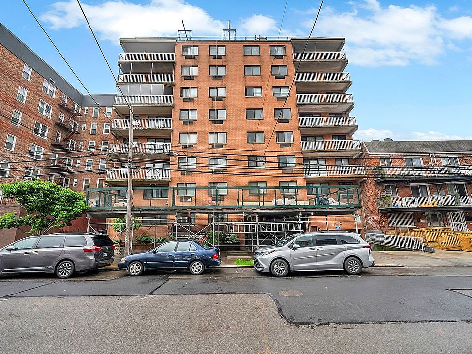 1st image of 14428 Barclay Ave APT 4C