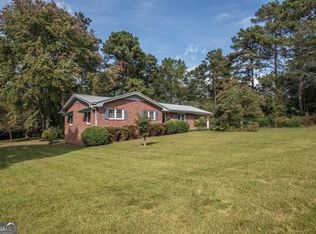 275 Elks St, Winder, GA 30680