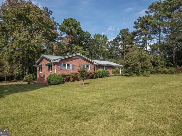 275 Elks St, Winder, GA 30680