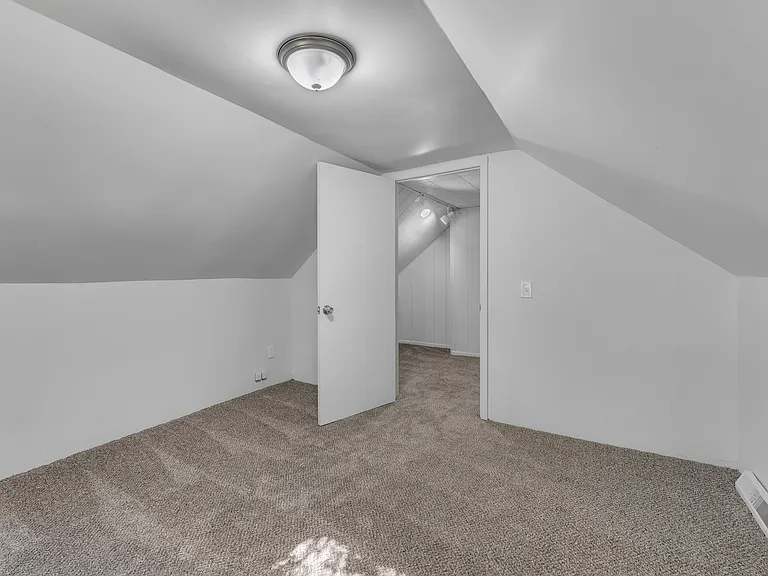 610 Elm St — Photo 22