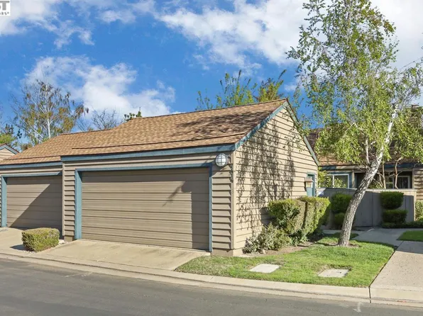 7414 Lighthouse Dr, Stockton, CA 95219