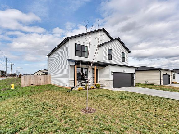 4th image of 3905 E Linden Lane