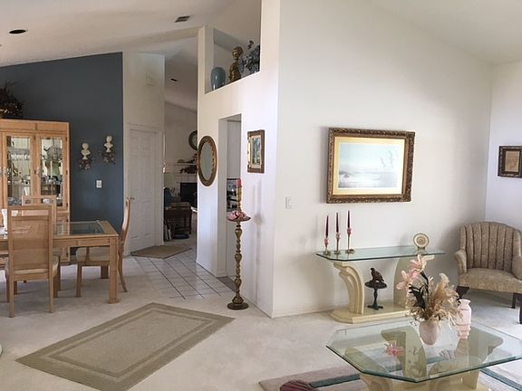 2nd image of 809 Stratford Dr