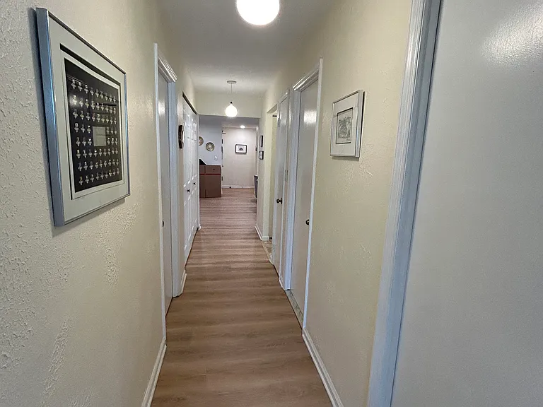 1 Strawberry Hill Ave #1E — Photo 18