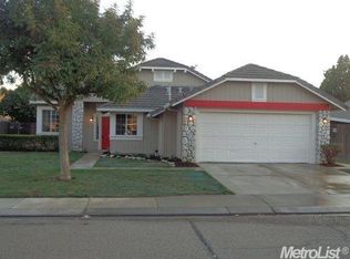 1636 W 4th St, Ripon, CA 95366