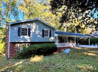 1548 Darwen Ln, Tucker, GA 30084