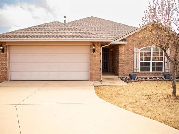 2344 Tortoise Cir, Midwest City, OK 73130