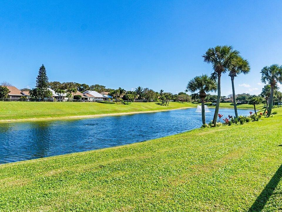 1st image of 247 River Park Dr