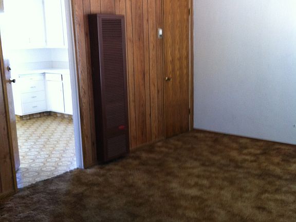 6706 Donal-Living Room-6706 Donal