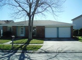 1529 Flamingo Rd, Gretna, LA 70056