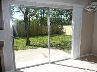 5th image of 2927 Wishing Lake Dr