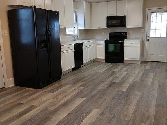 3rd image of 1459 Legion Rd