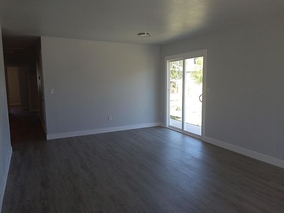 5th image of 52 Nelson Ave Unit B