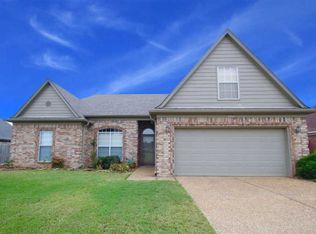 100 Abbey Rd, Oakland, TN 38060