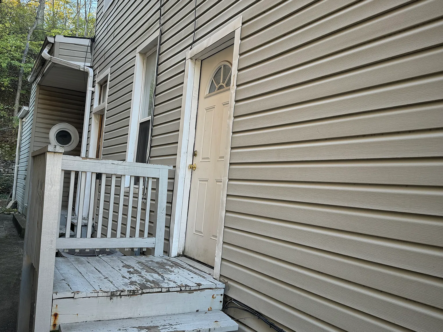2 bed, $1,400 — Photo 2