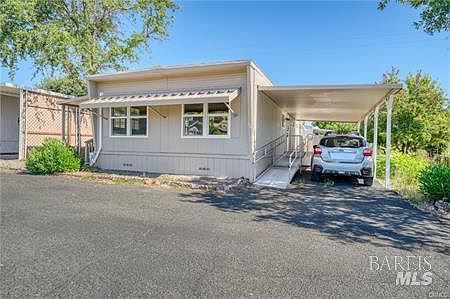 3rd image of 4265 Lakeshore Boulevard #22