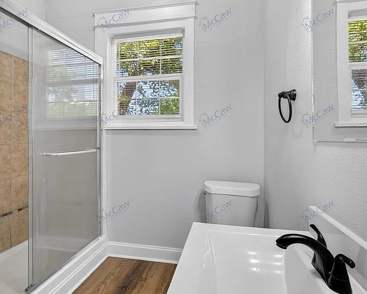 419 N Grand Ave #A — Photo 15