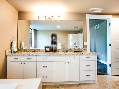 5th image of 405 6th Ave APT 602