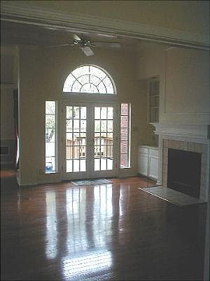 3rd image of 1002 SILVER KNOLL