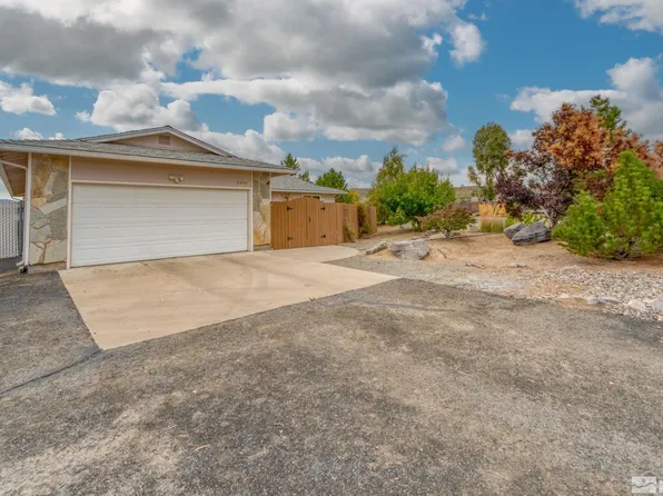 7495 Hillview Dr, Reno, NV 89506