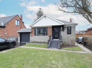 1535 Pharmacy Ave, Toronto, ON