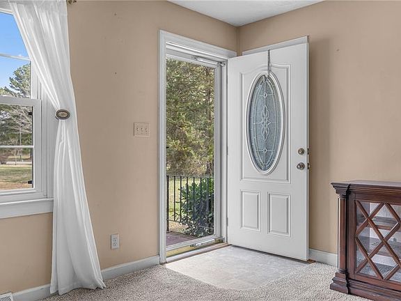 4th image of 1551 Shellito Ln