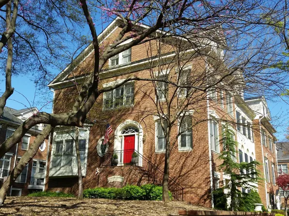 1632 Colonial Hills Dr, Mc Lean, VA 22102