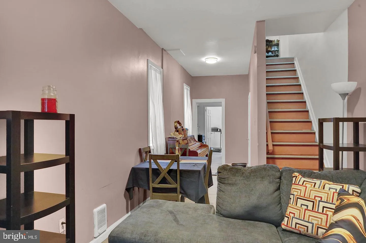 2 bed, 1.0 bath, 1016 sqft, $1,400 — Photo 3
