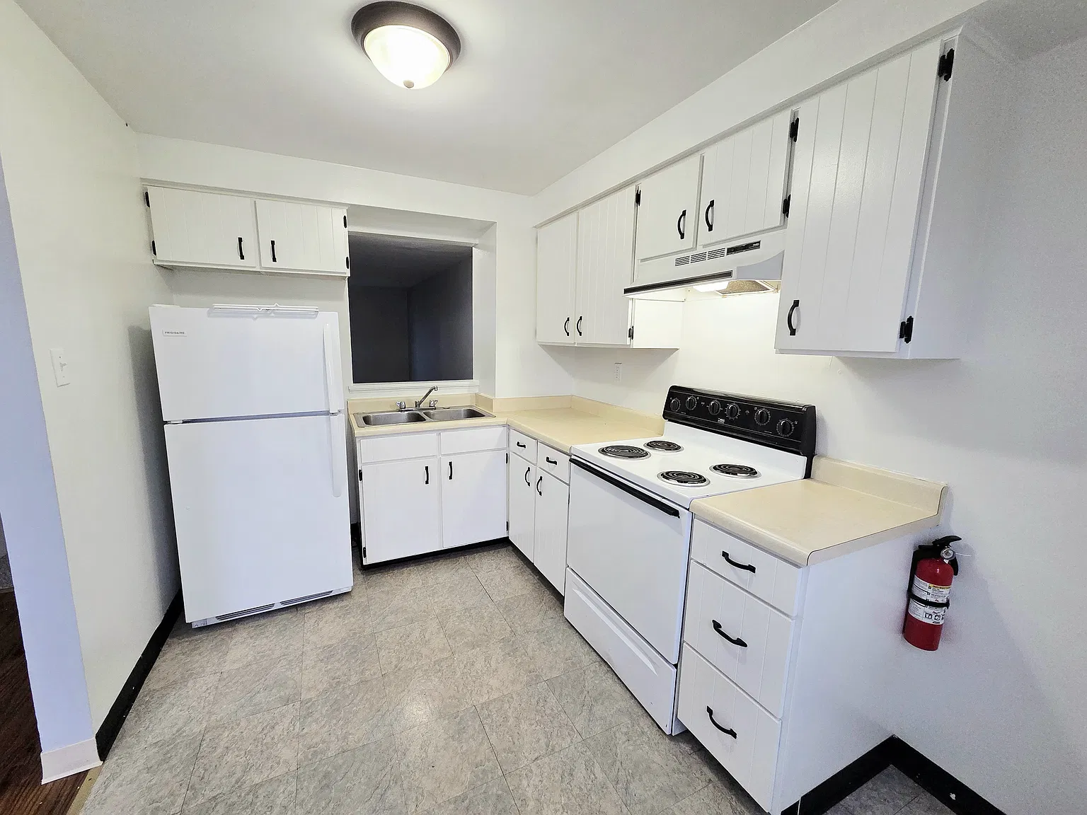 2 bed, 1.5 bath, 1460 sqft, $1,275 — Photo 4
