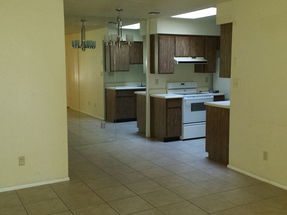 2nd image of 4820 N 89th Ave Unit 62