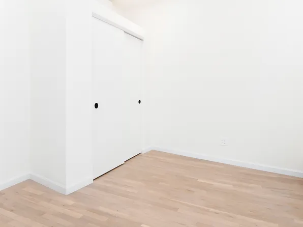 135 West 24th Street image 5 of 17