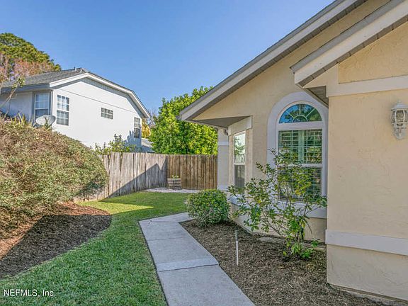 5th image of 2041 Tanners Green Way