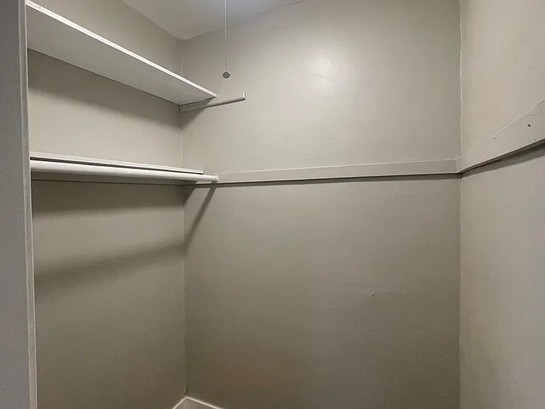 6520 Jefferson Ave #2N — Photo 4
