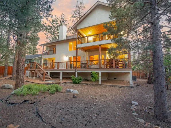 137 Marina Point Dr, Big Bear Lake, CA 92315