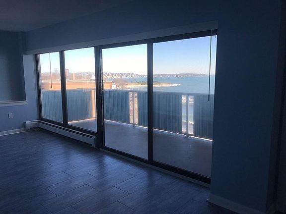 4th image of 300 Lynn Shore Dr APT 912