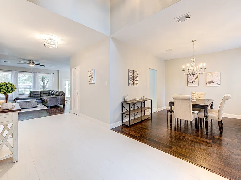 9422 Comstock Meadows Dr — Photo 26