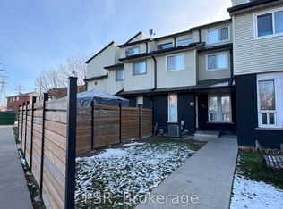 2 Blackthorn Ave #14, Toronto, ON M6N 3H5