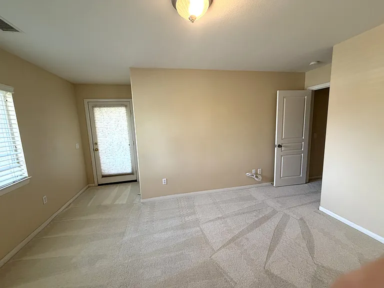 6363 Hazel St — Photo 20