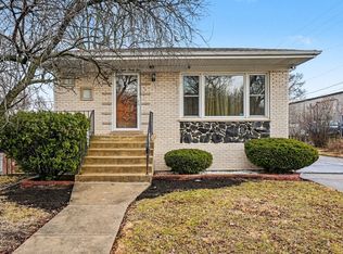 9835 Rutherford Ave, Oak Lawn, IL 60453