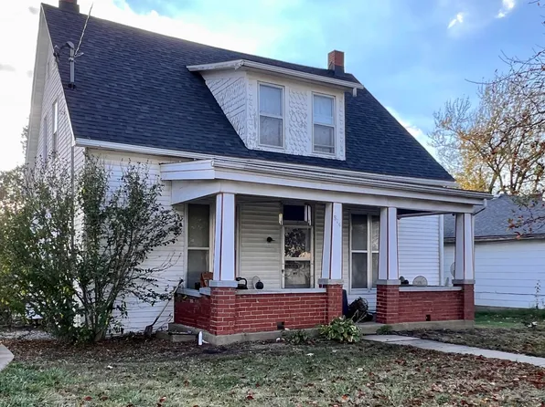 814 E Main St, Linn, MO 65051
