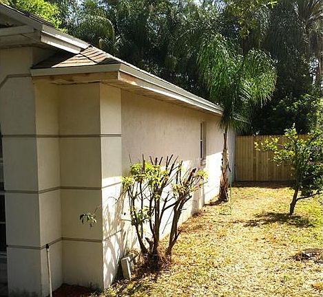 3rd image of 1610 Weaver Dr