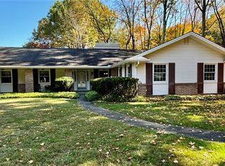 569 Northlawn Dr, Youngstown, OH 44505